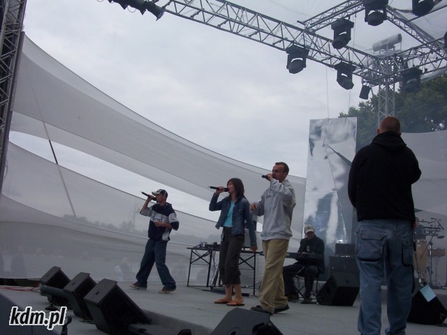 12113317.jpg